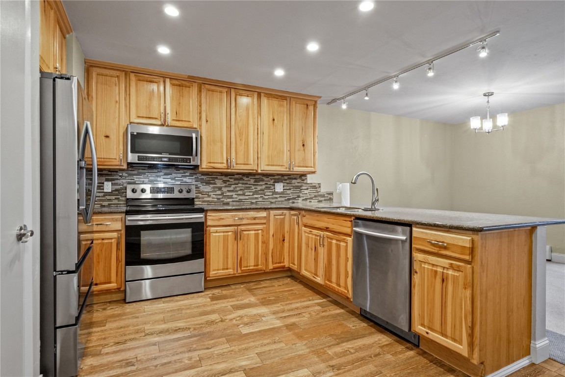 107 N Harris STREET 113