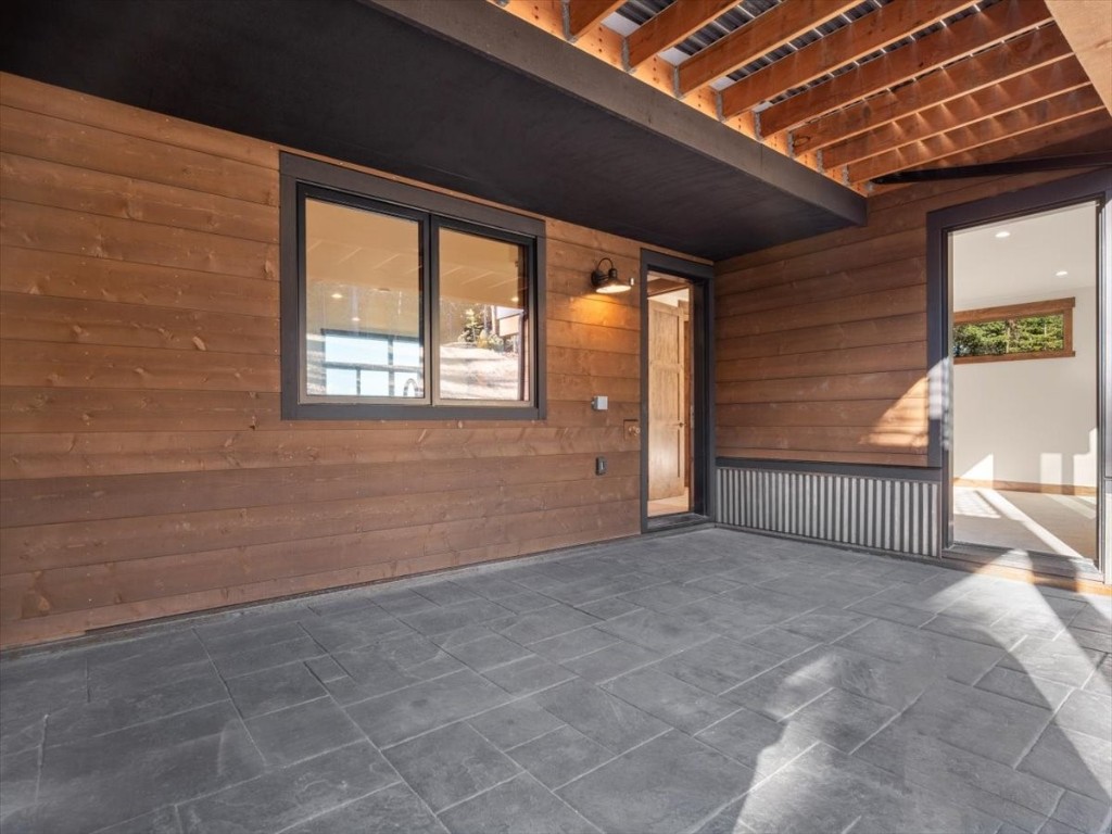 528 N FULLER PLACER ROAD