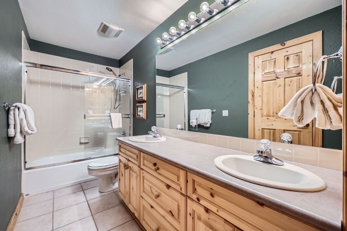 422 Kings Crown ROAD 5