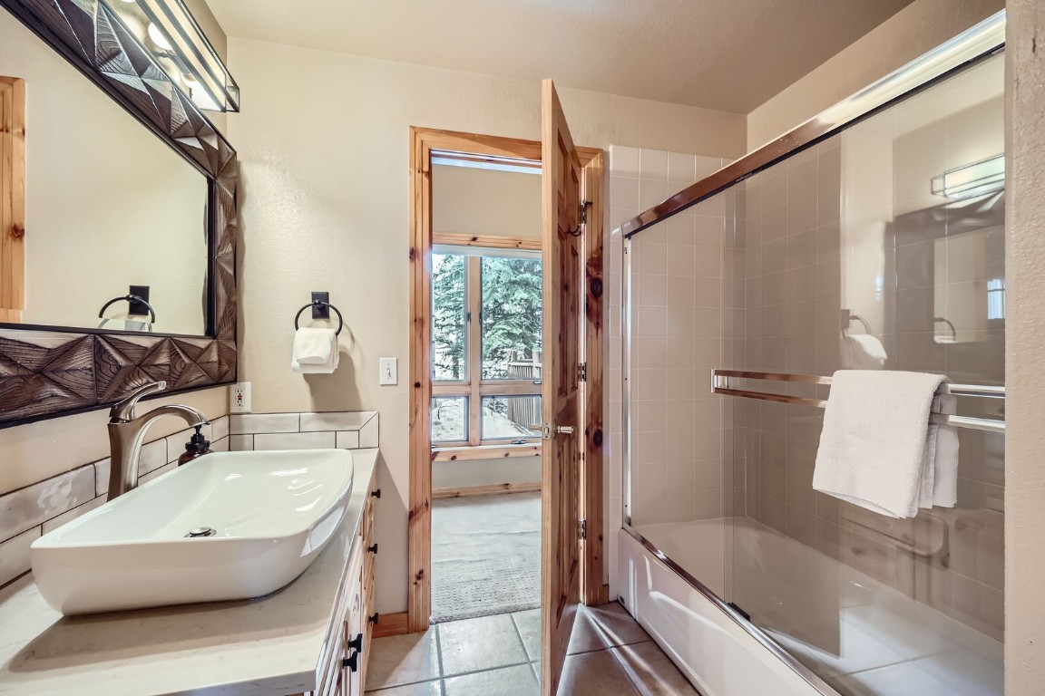 422 Kings Crown ROAD 5