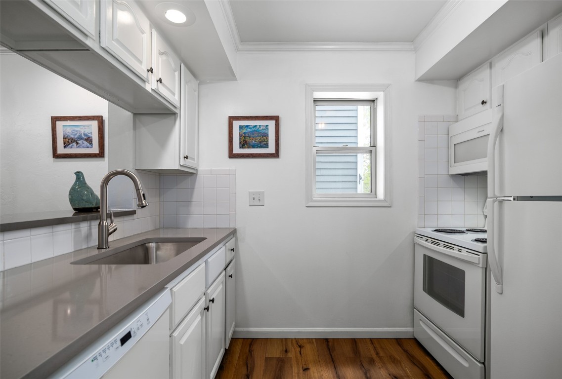 3100 Chinook LANE 6