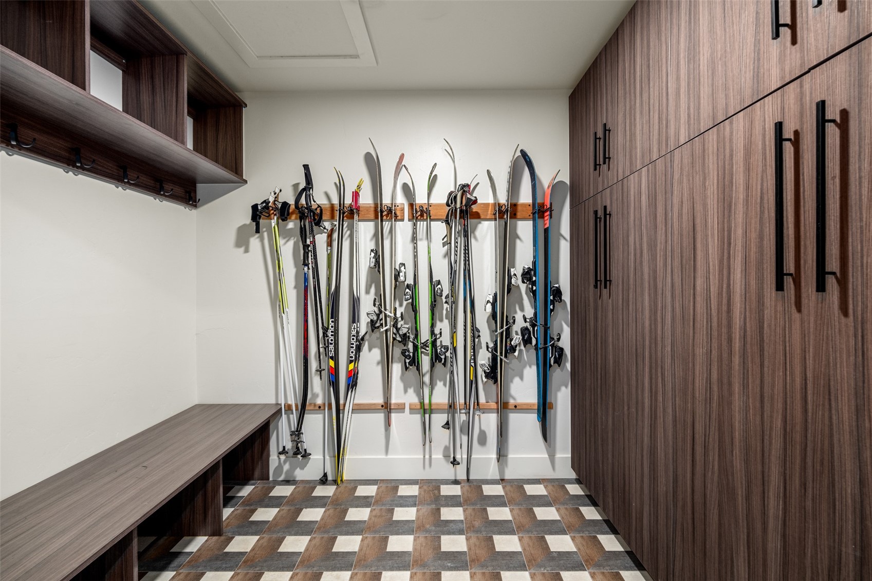 345 Lincoln AVENUE 205 & 208