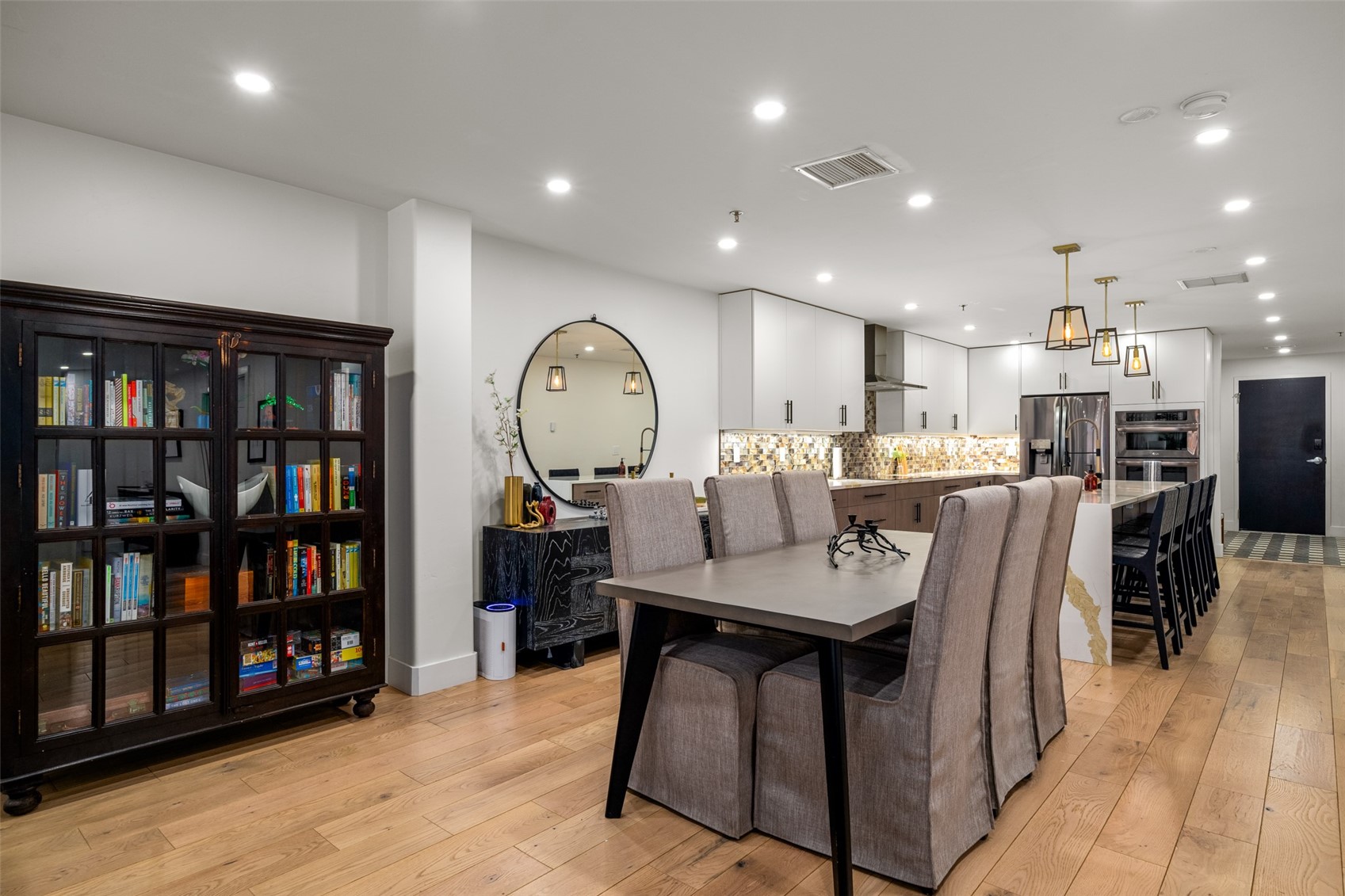 345 Lincoln AVENUE 205 & 208