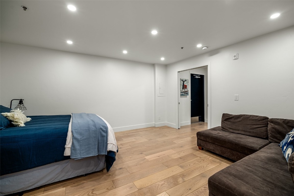 345 Lincoln AVENUE 205 & 208