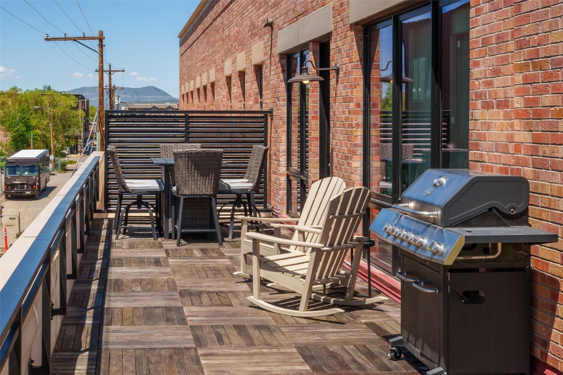 345 Lincoln AVENUE 205 & 208