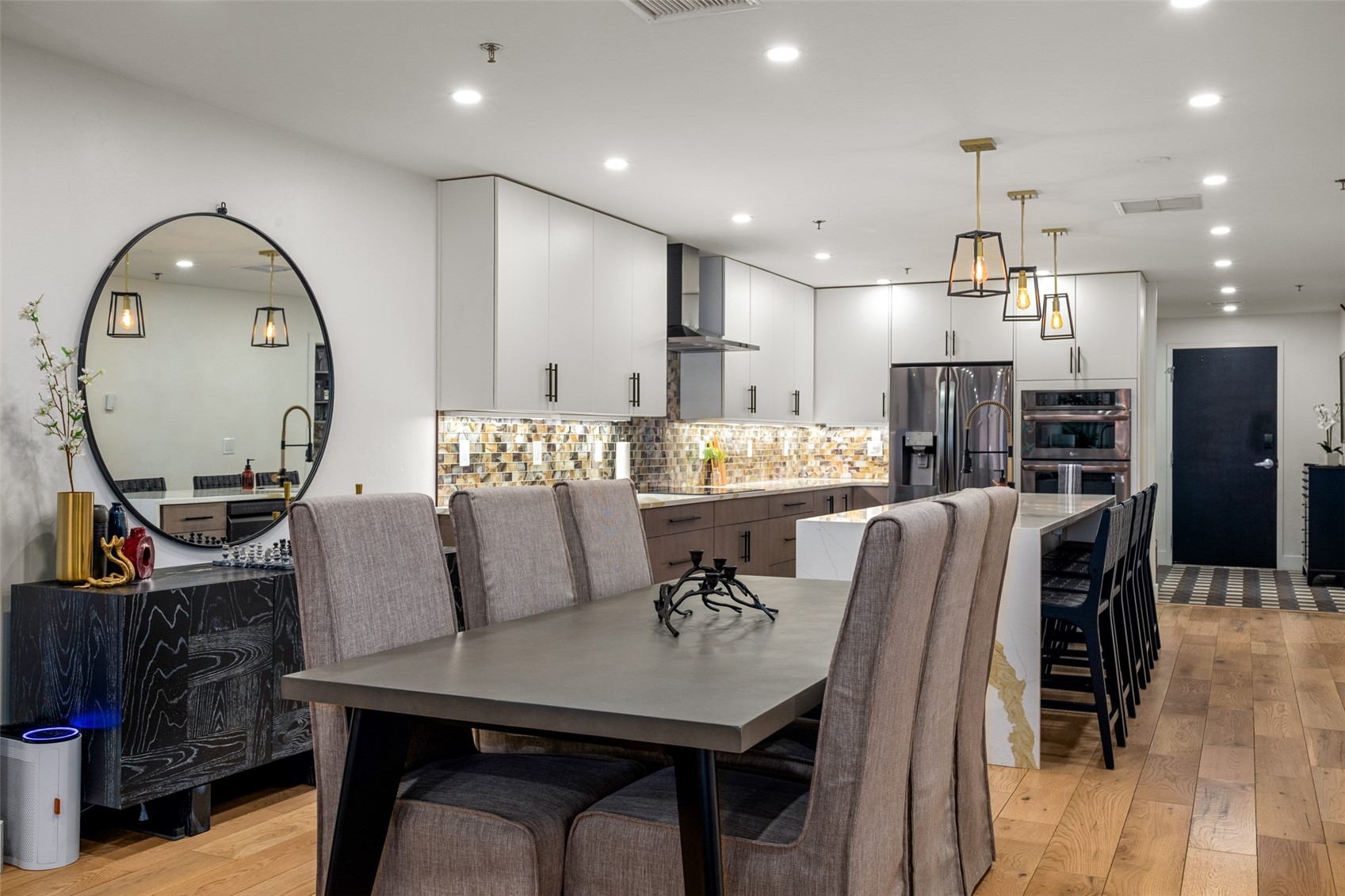 345 Lincoln AVENUE 205 & 208