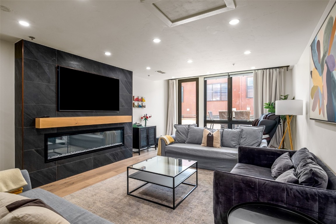 345 Lincoln AVENUE 205 & 208