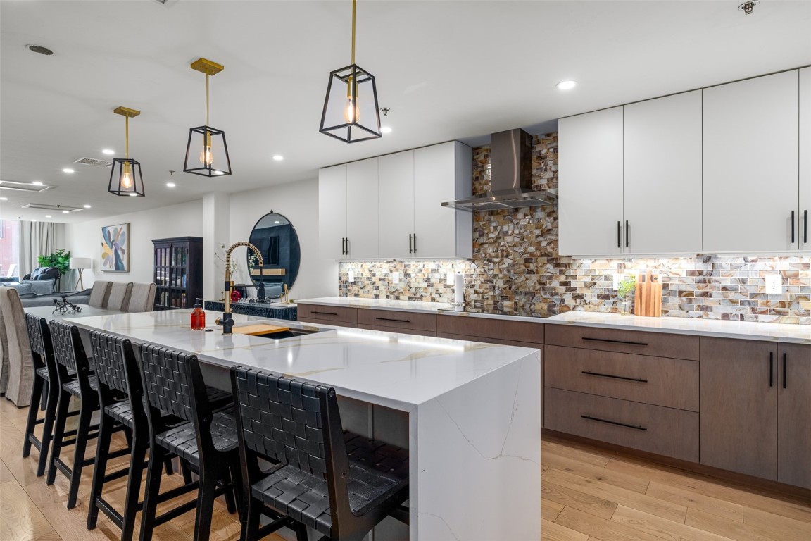 345 Lincoln AVENUE 205 & 208