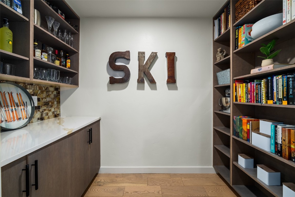 345 Lincoln AVENUE 205 & 208