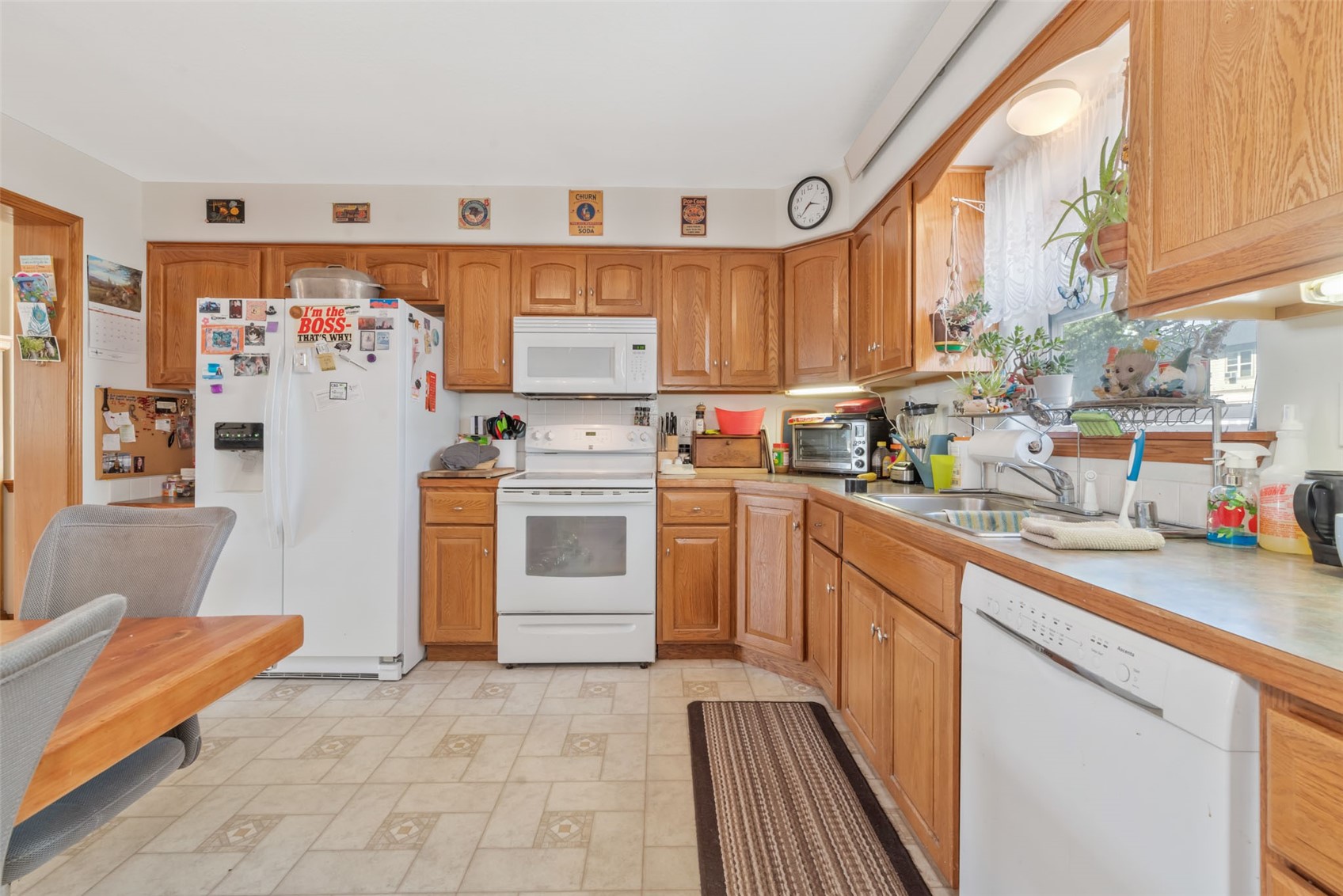 2380 Savoy PLACE 1