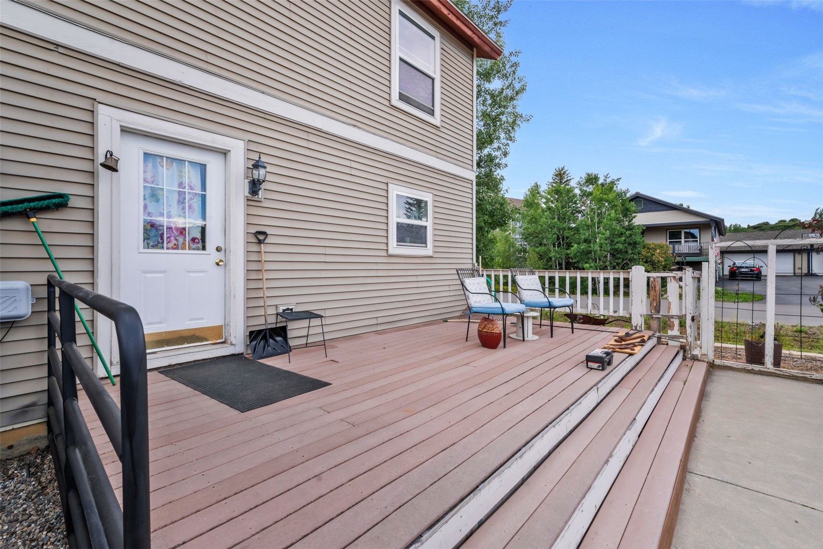 2380 Savoy PLACE 1