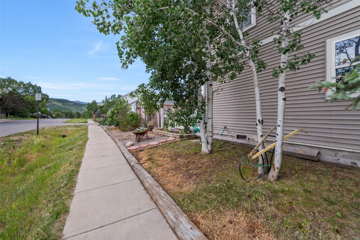 2380 Savoy PLACE 1