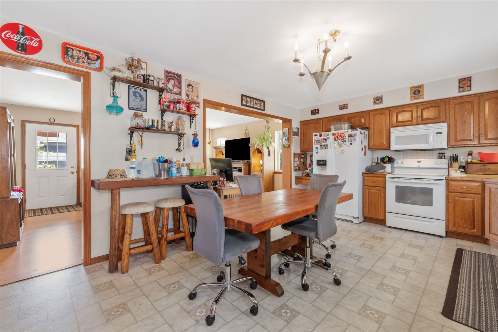2380 Savoy PLACE 1