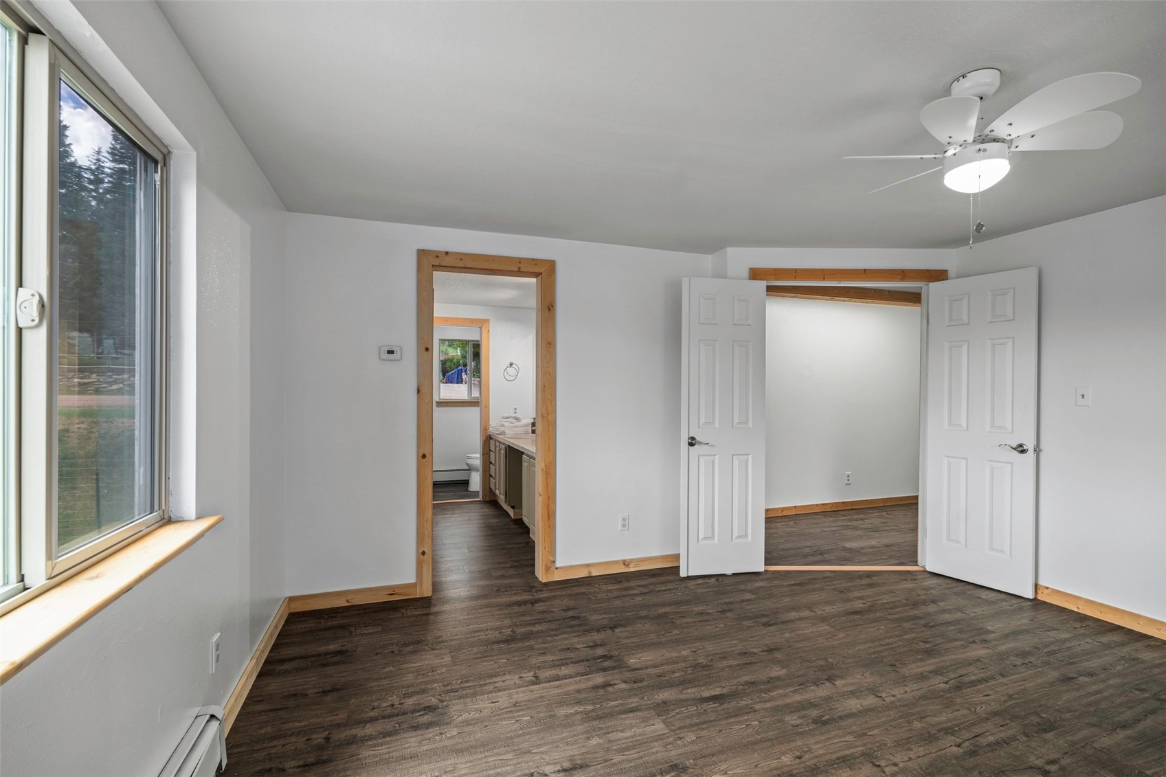 302 E 4th STREET