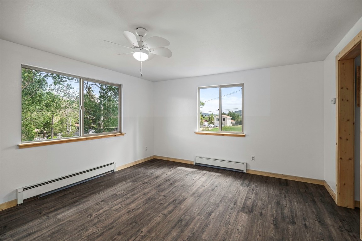 302 E 4th STREET