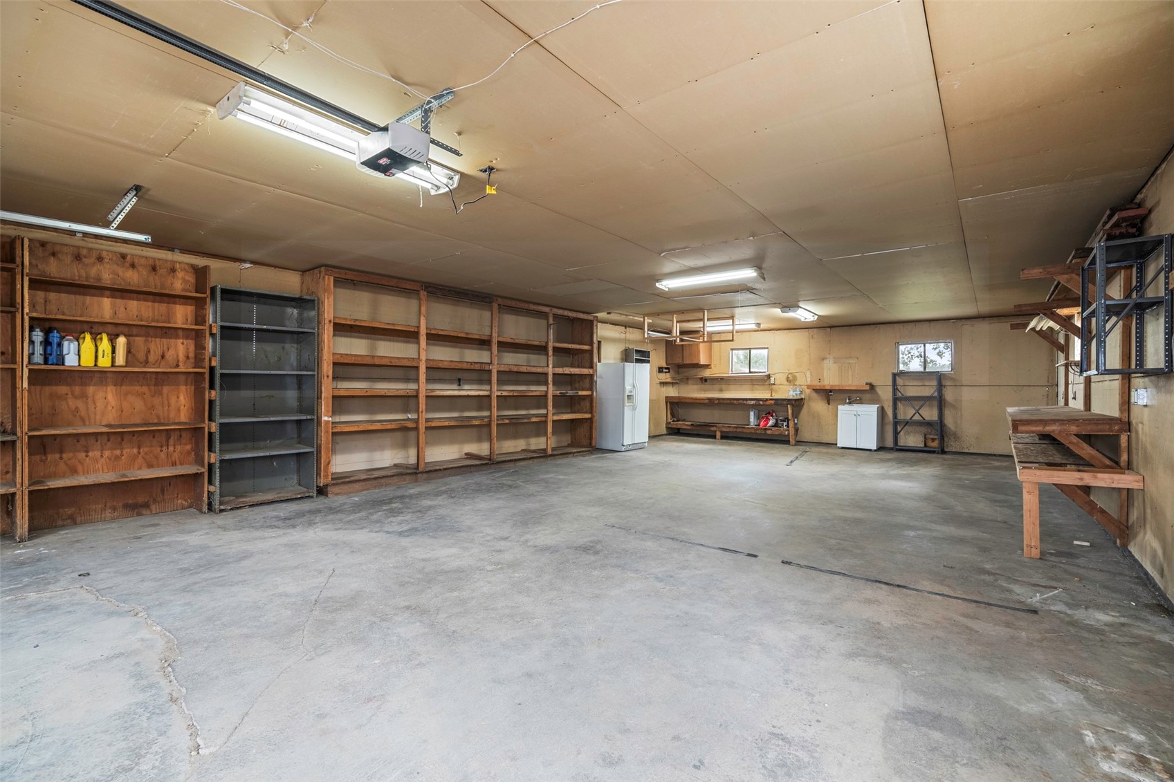 302 E 4th STREET