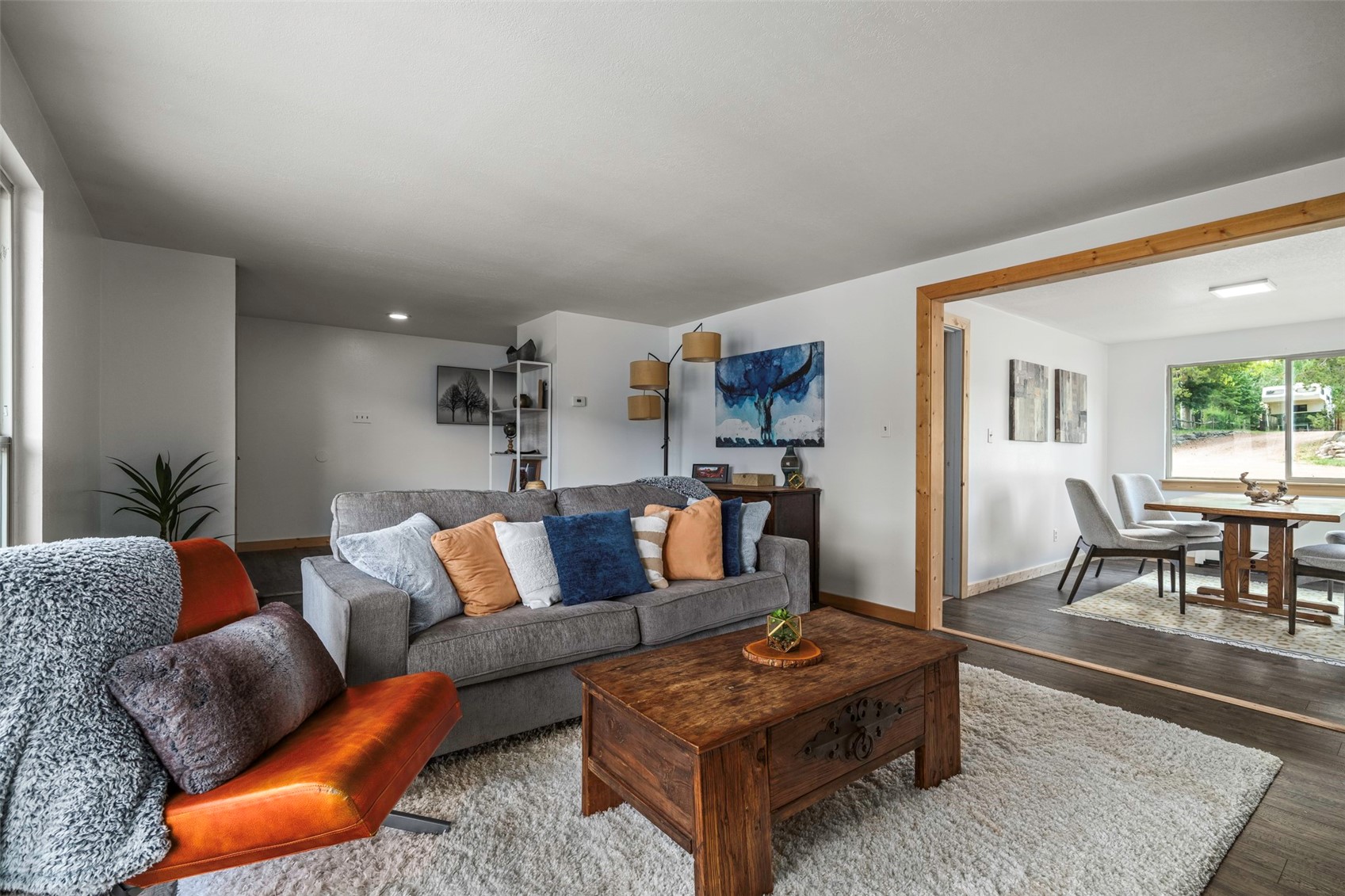 302 E 4th STREET