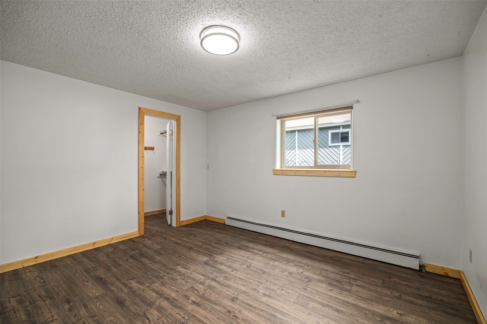 302 E 4th STREET