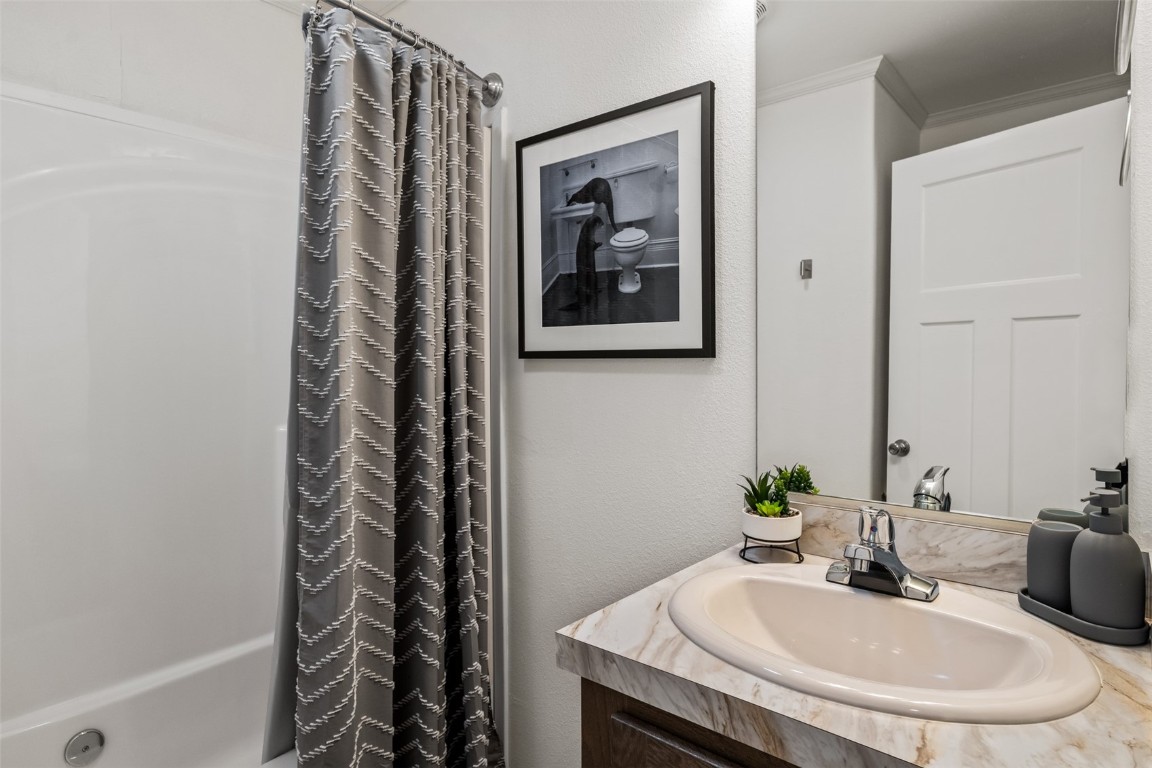 2395 Penny LANE 1