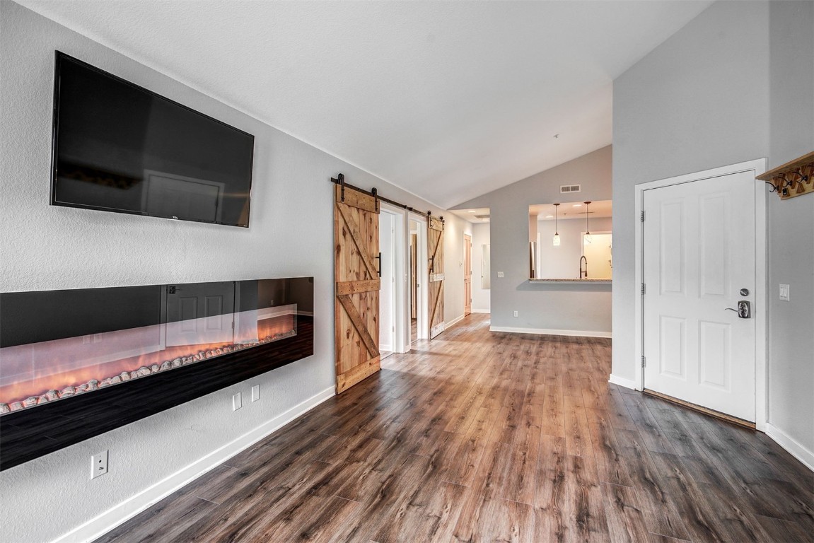 10 Farmers LANE A