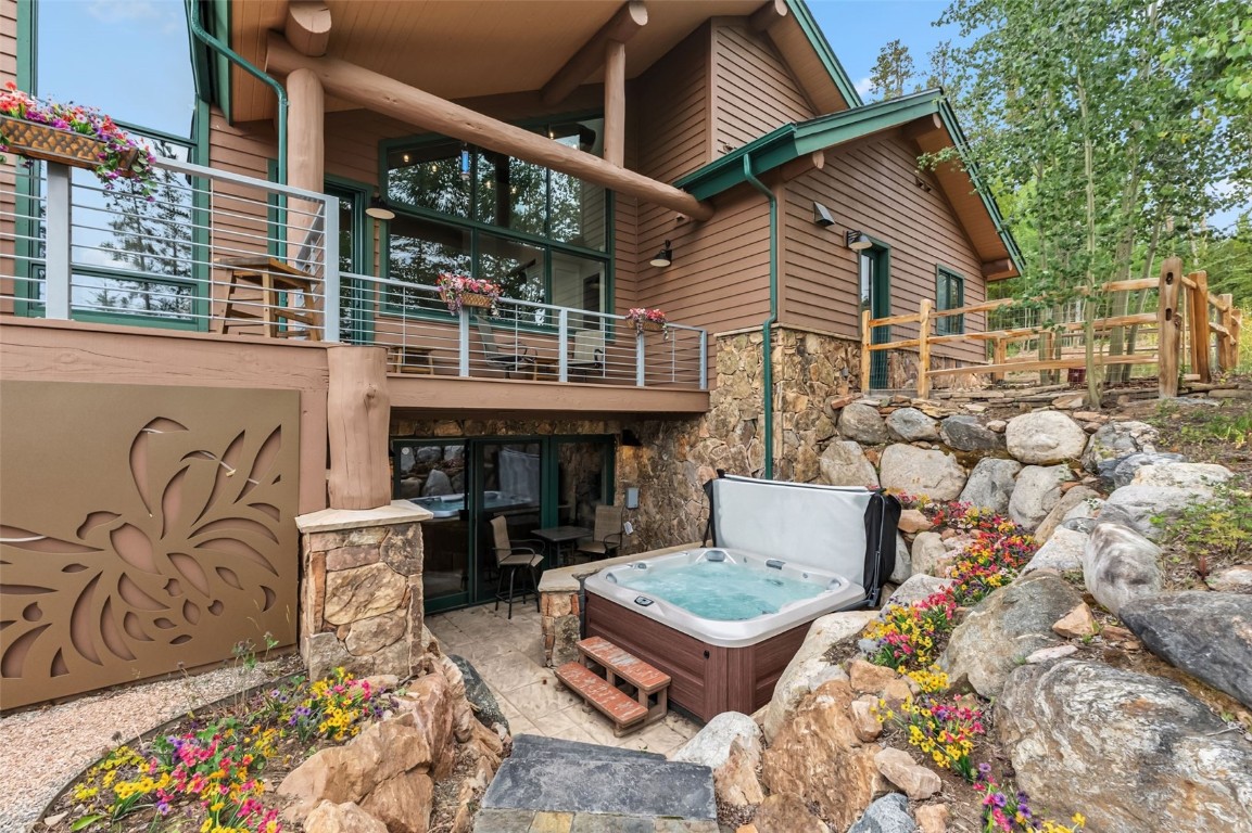 1809 Highlands DRIVE