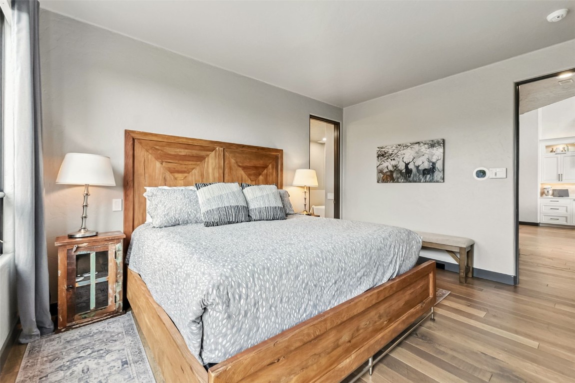 1809 Highlands DRIVE