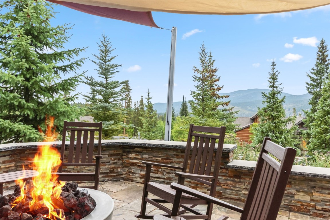 1809 Highlands DRIVE