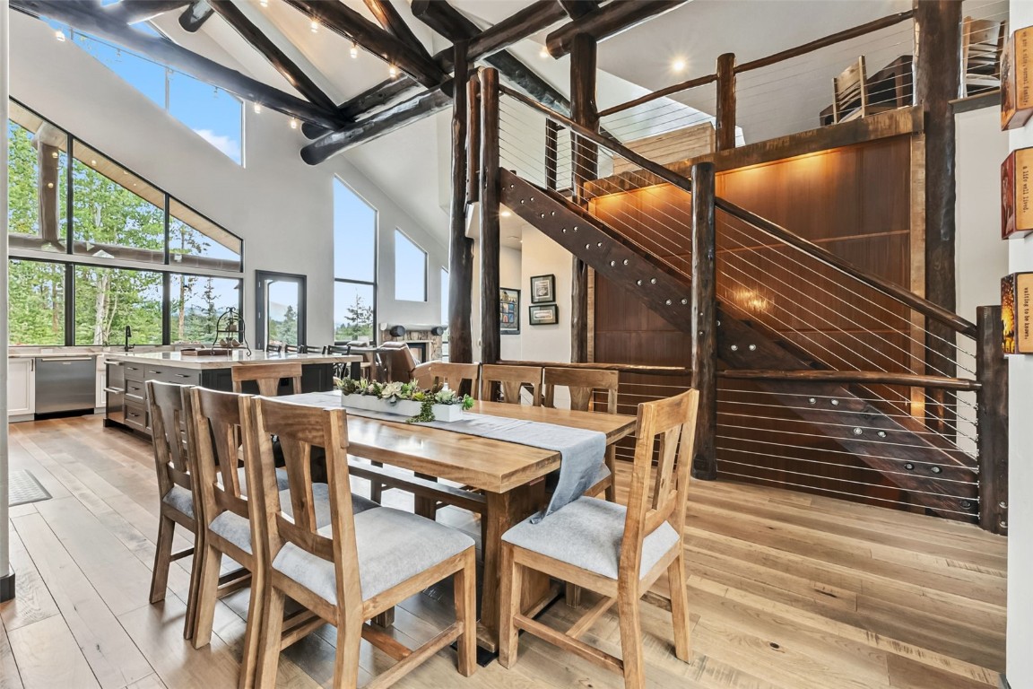 1809 Highlands DRIVE