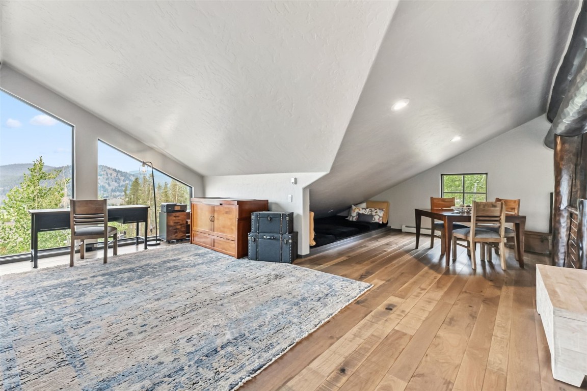 1809 Highlands DRIVE