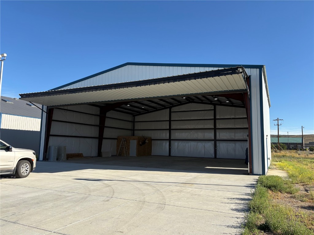 1701 Eagle AVENUE 18