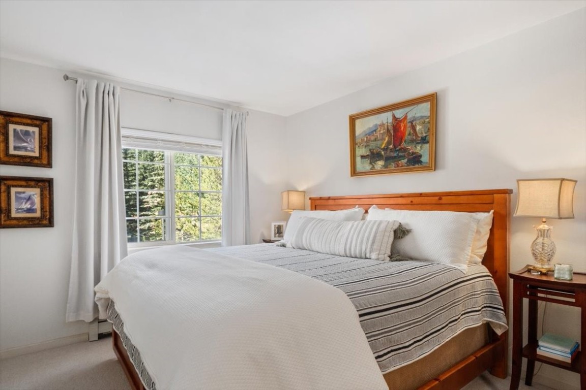 283 Pelican CIRCLE 1701