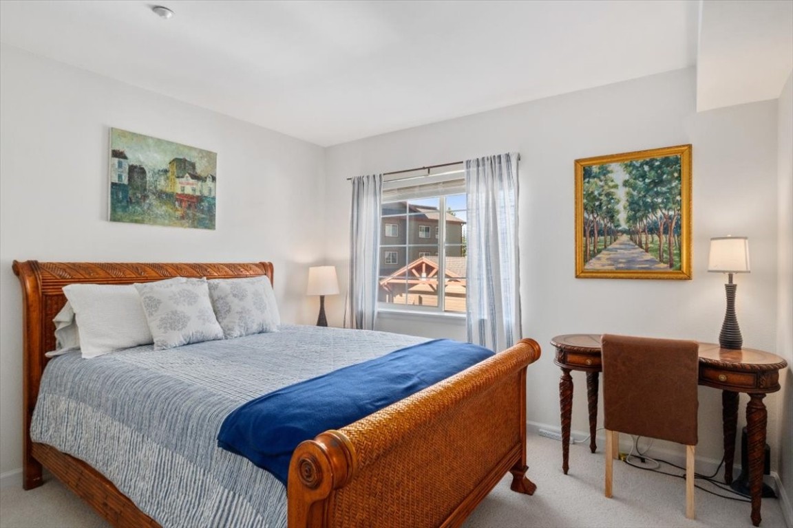 283 Pelican CIRCLE 1701