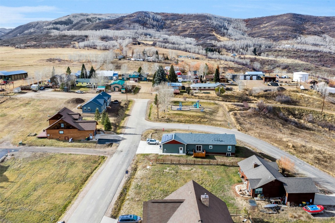 104 Oak Ridge CIRCLE