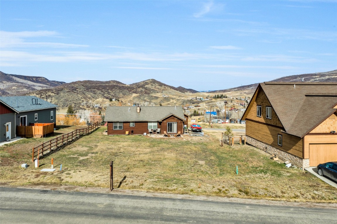 104 Oak Ridge CIRCLE