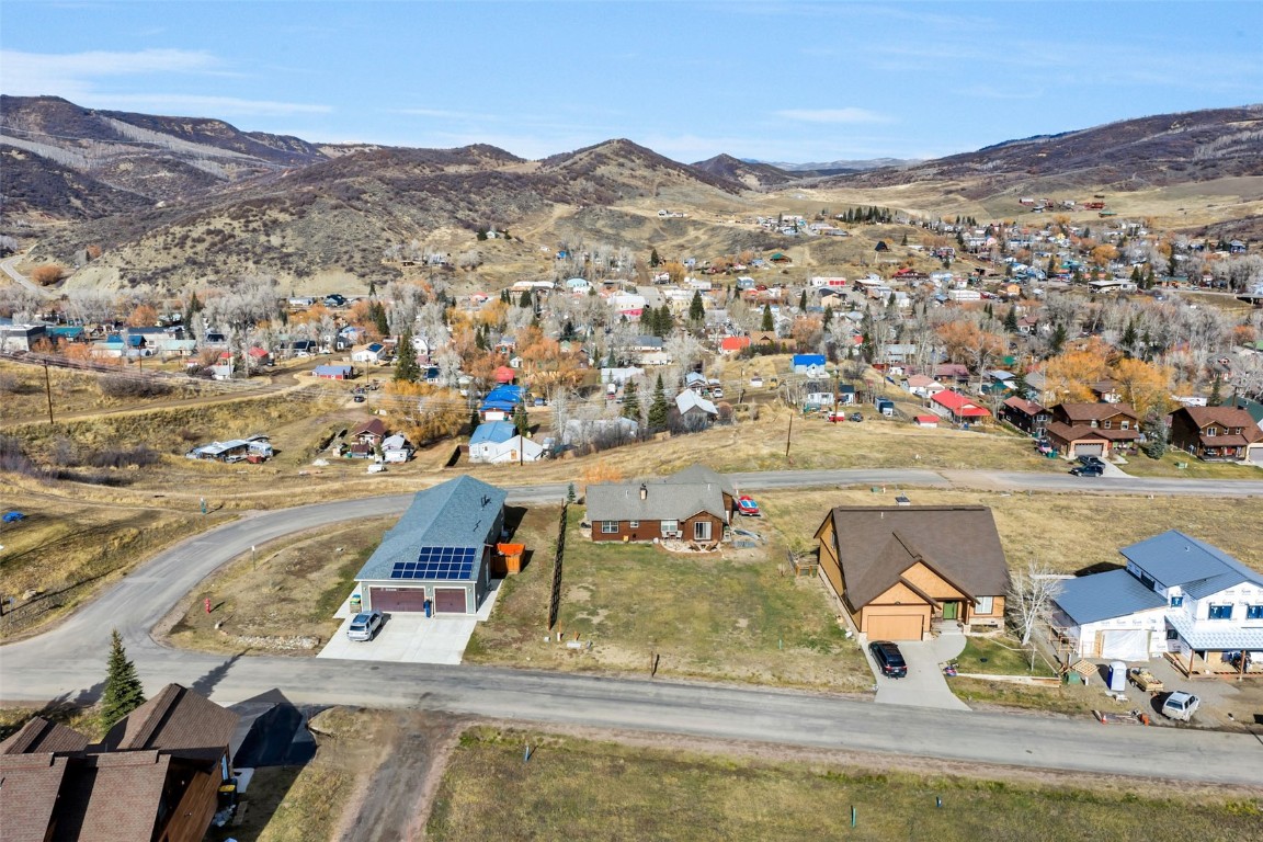 104 Oak Ridge CIRCLE