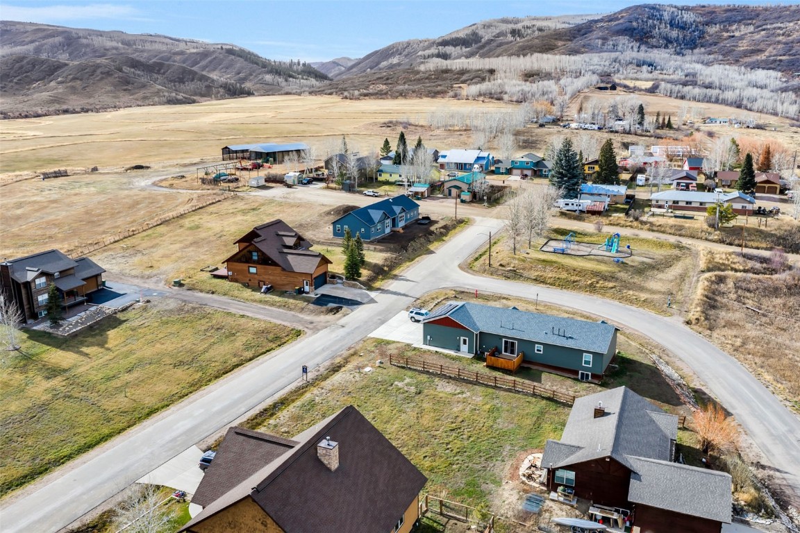 104 Oak Ridge CIRCLE