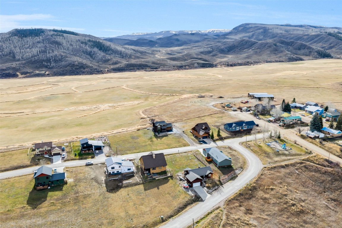 104 Oak Ridge CIRCLE