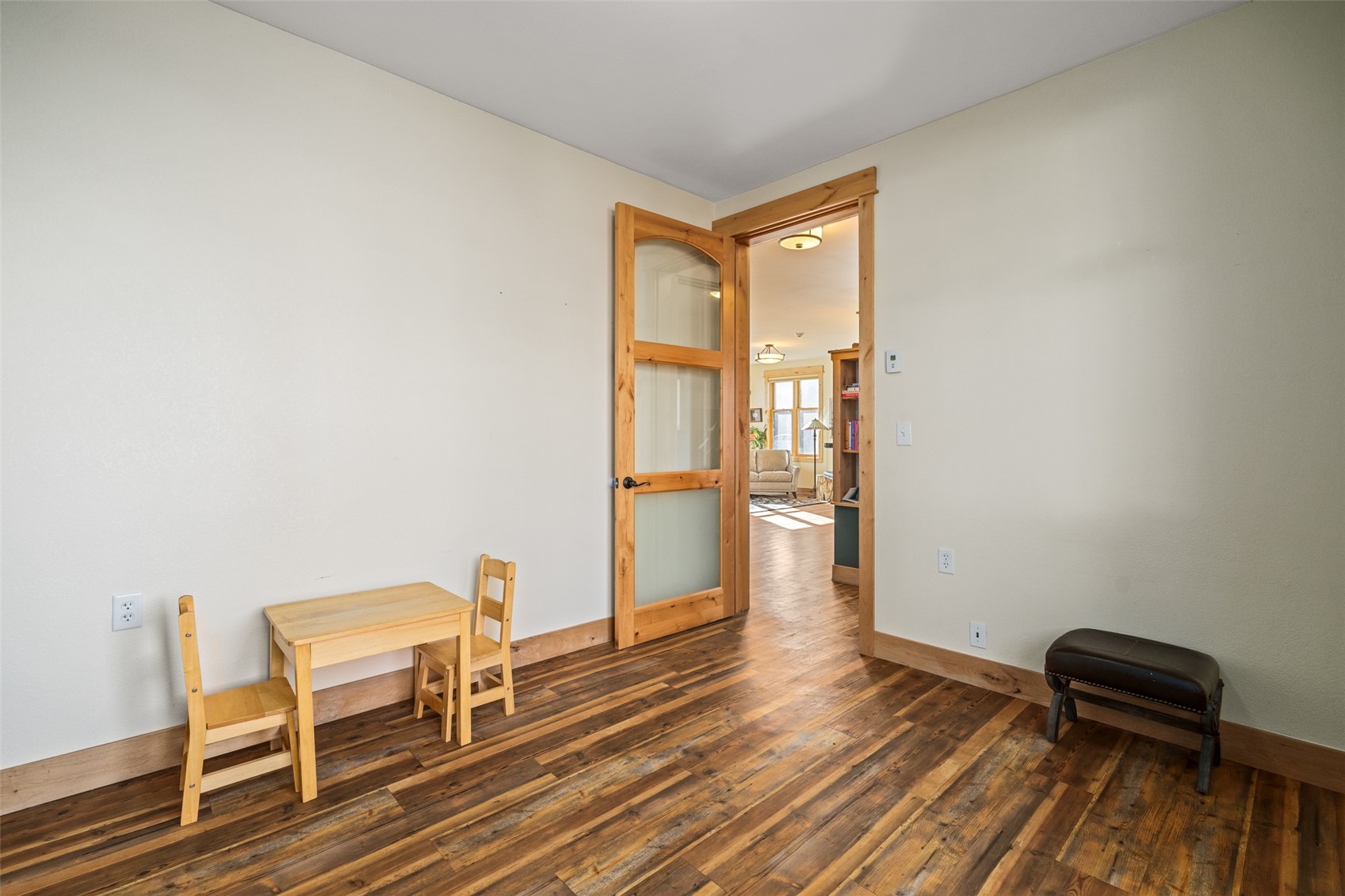 942 Oak STREET 3