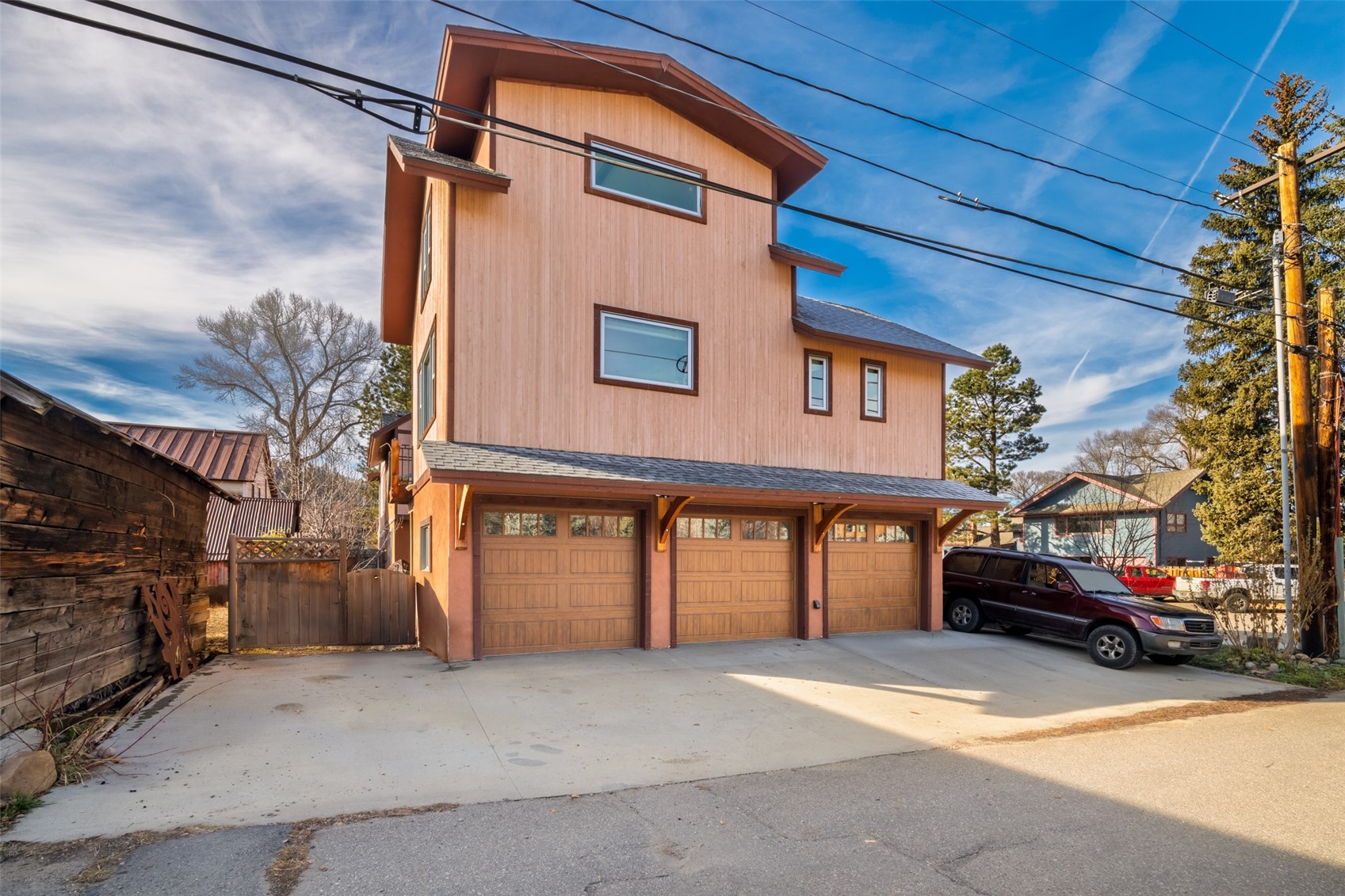 942 Oak STREET 3