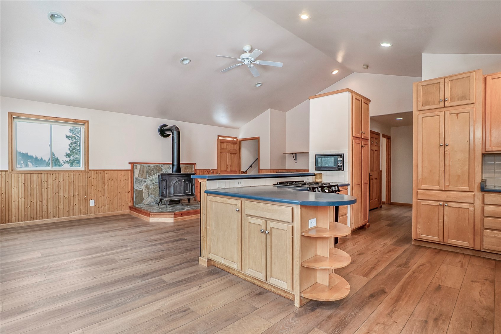 5291 Montezuma ROAD