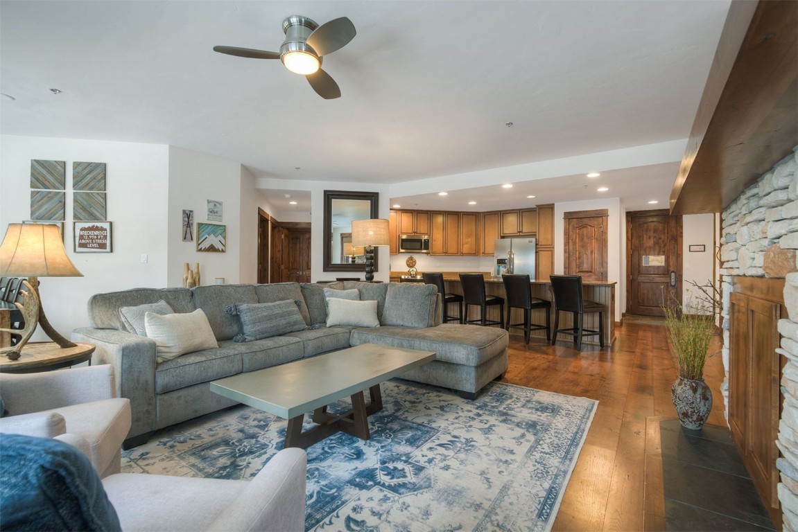 42 Snowflake DRIVE 413