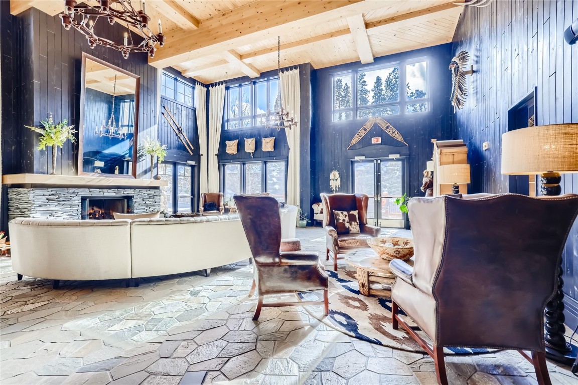 42 Snowflake DRIVE 413