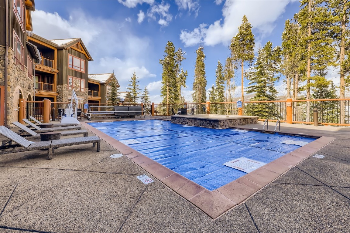 42 Snowflake DRIVE 413