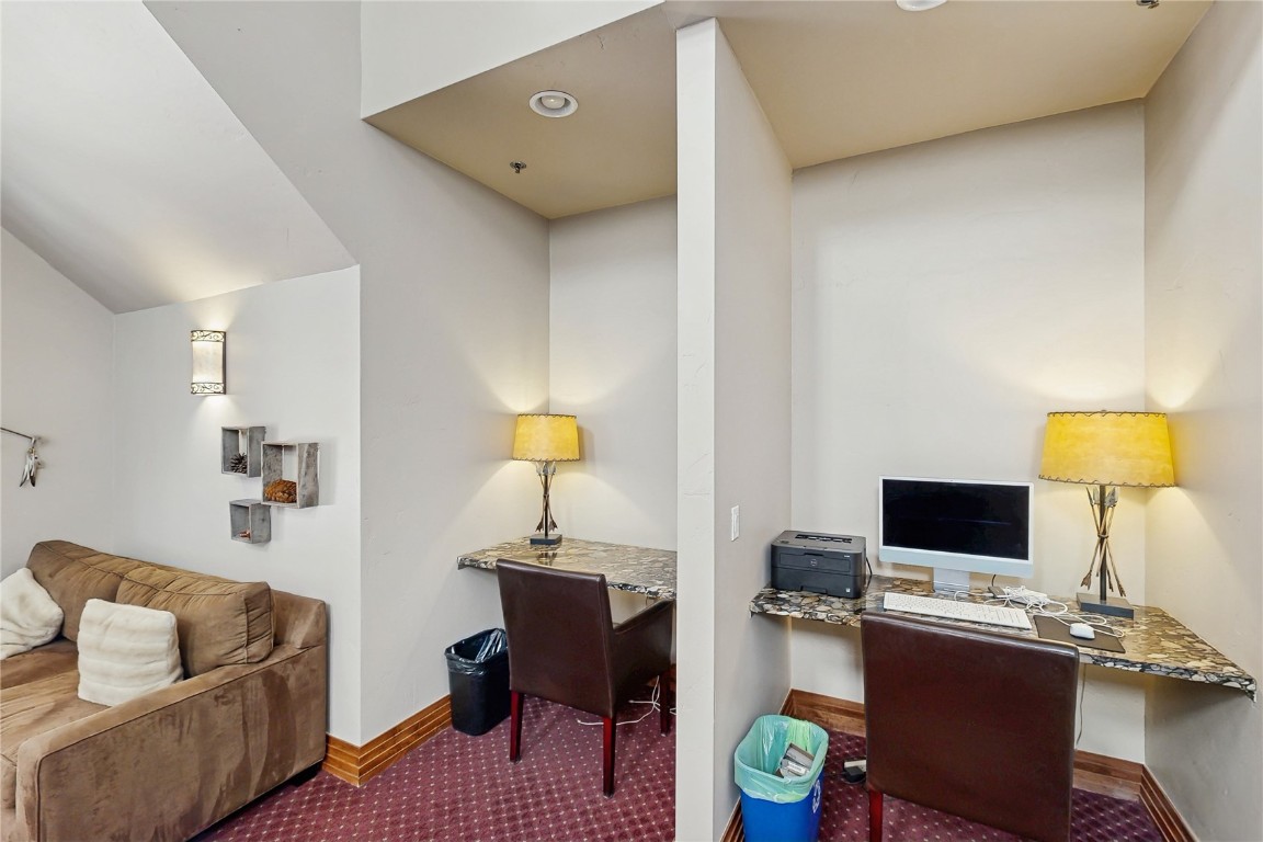 42 Snowflake DRIVE 413