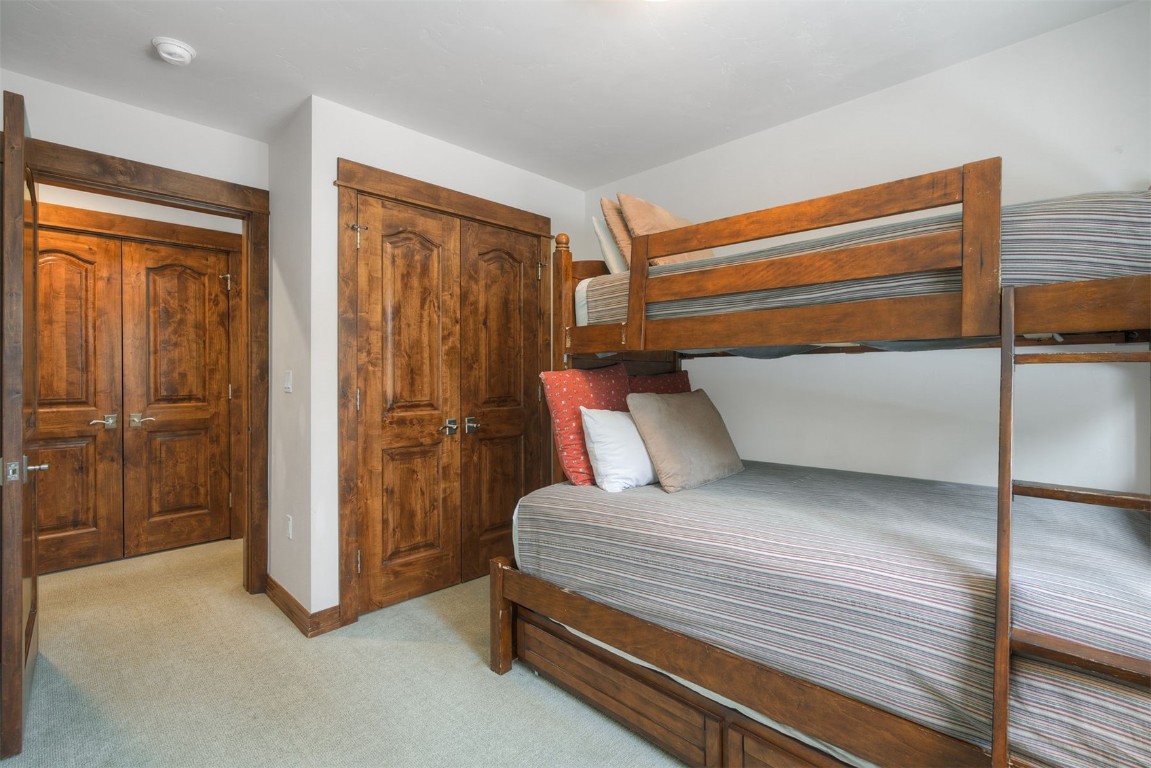 42 Snowflake DRIVE 413