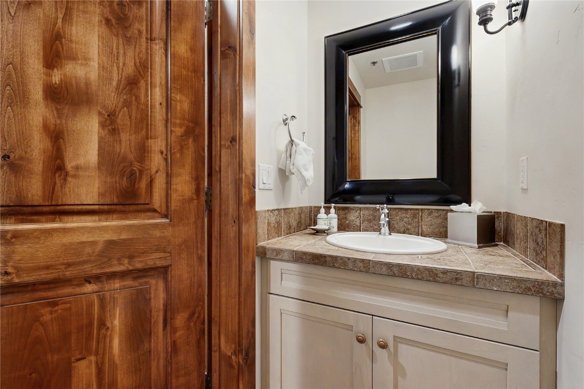 42 Snowflake DRIVE 413