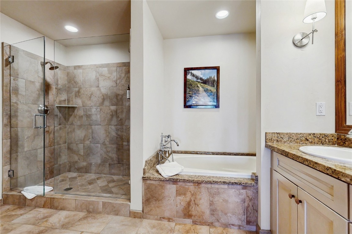 42 Snowflake DRIVE 413