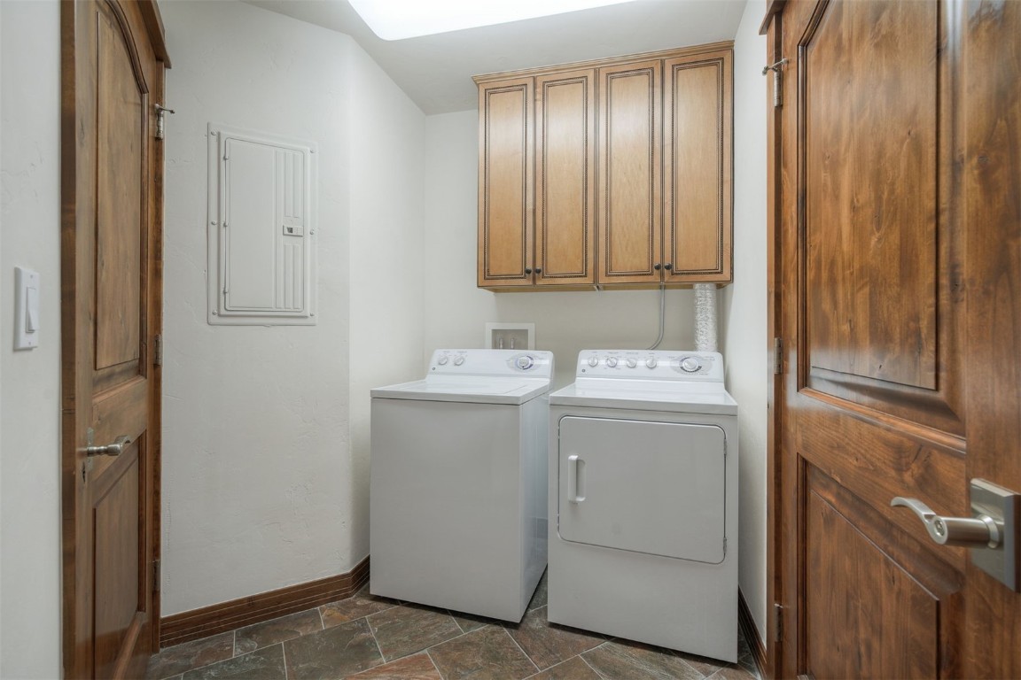 42 Snowflake DRIVE 413