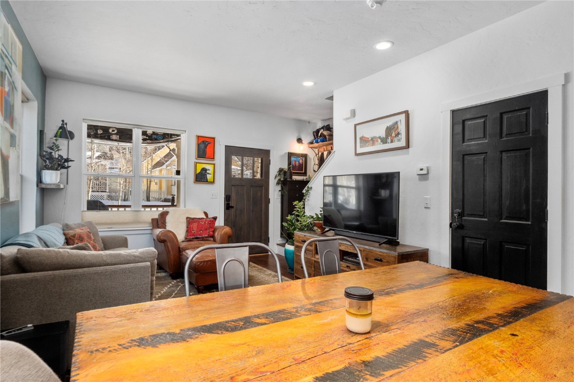 68 Midnight Sun ROAD