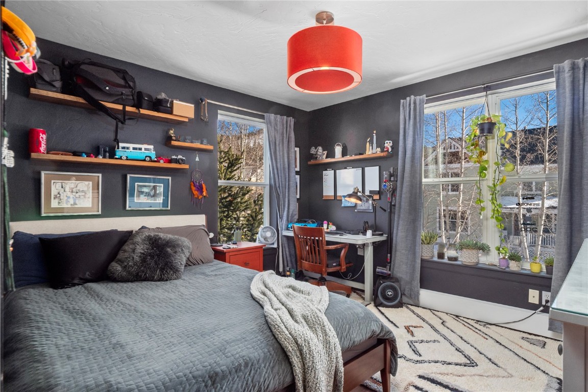 68 Midnight Sun ROAD